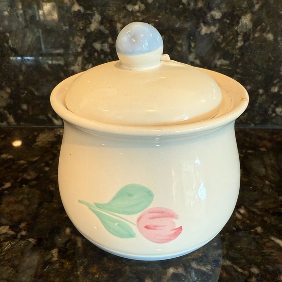 International China Sugar Bowl With Lid - Picture 1 of 7